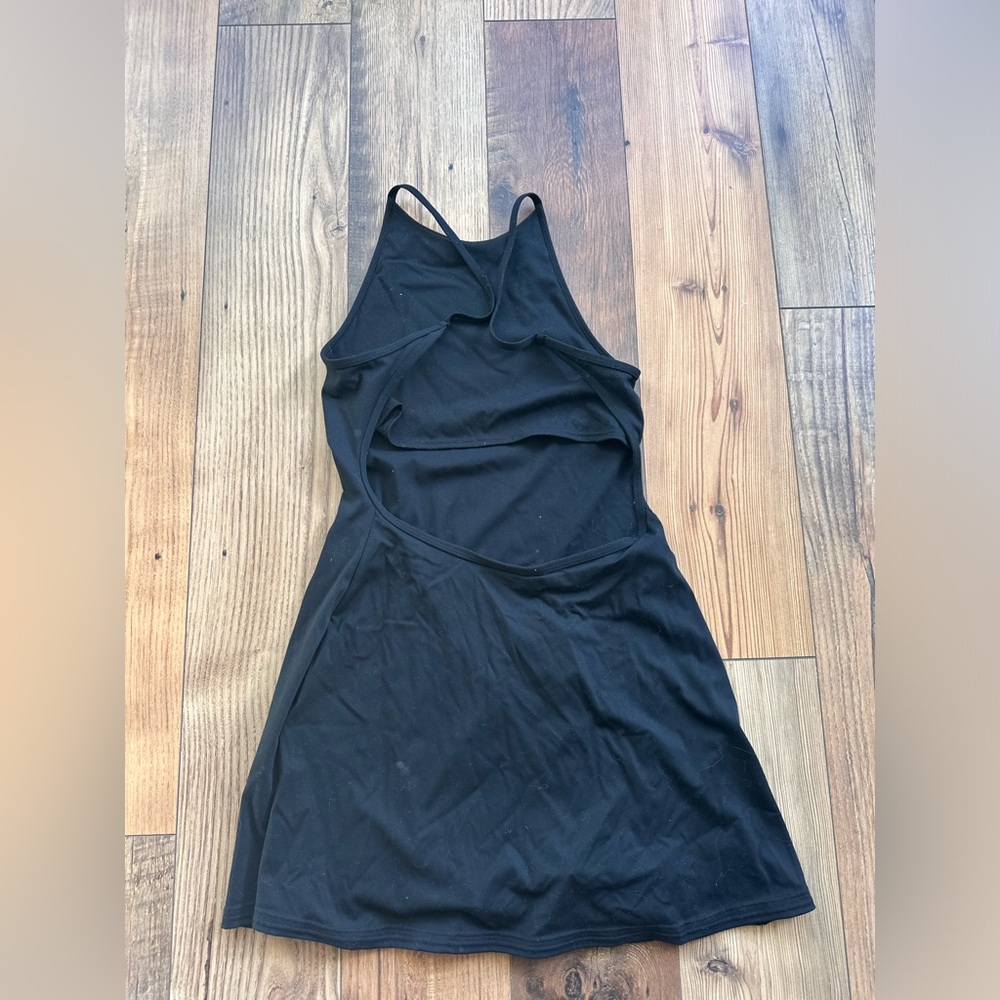 Set active workout dress